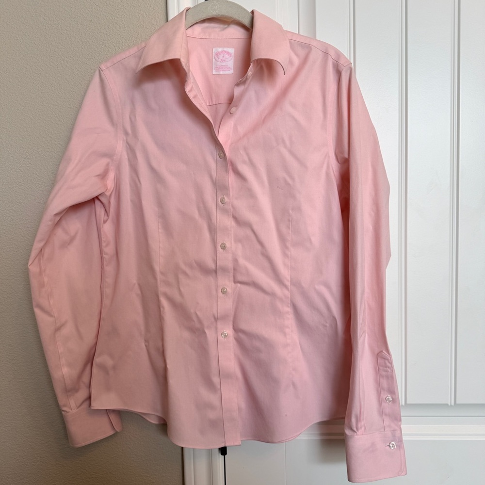 Brooks Brothers No Iron Light Pink Tailored Button Down Shirt Size 8